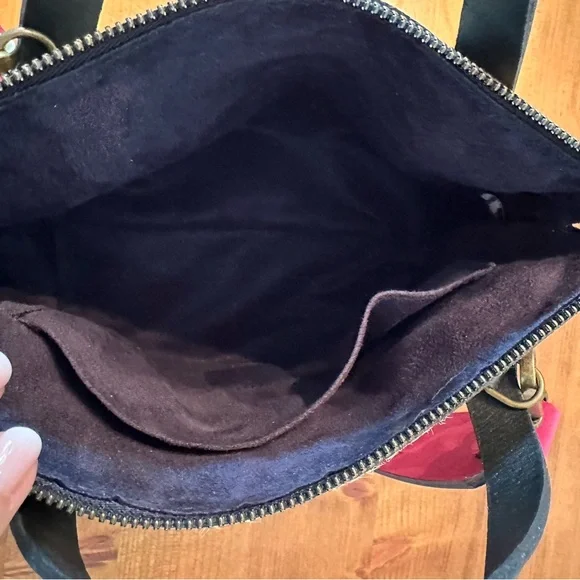 Parker Thatch Leopard Print Women's Bag with pink Strap - Picture 3 of 8